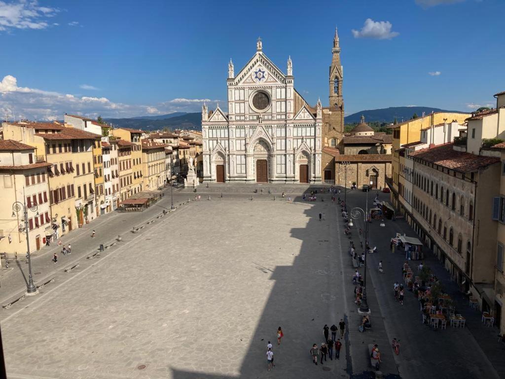 Apartmán Attico In Piazza Santa Croce Florencie Exteriér fotografie